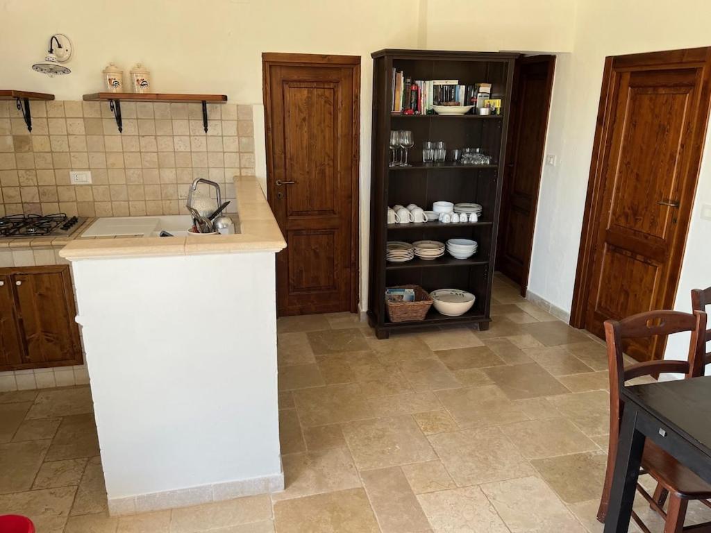 Casa Giuliveto - Charmantes Ferienhaus Mit Privatpool In Olivenhain Ostuni Extérieur photo
