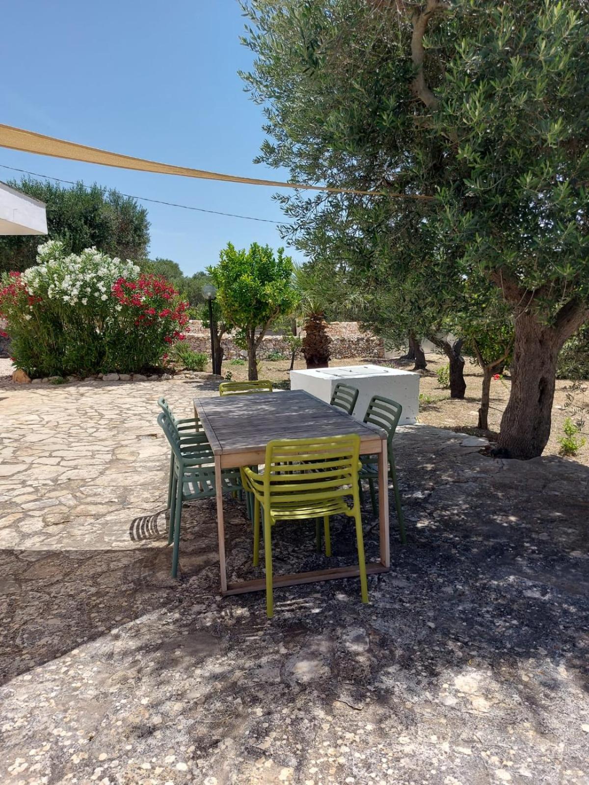 Casa Giuliveto - Charmantes Ferienhaus Mit Privatpool In Olivenhain Ostuni Extérieur photo